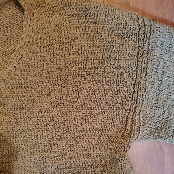 J Crew Olive Fatigue 3/4 Sleeves Green Bell Sweater  Medium Cotton Blend Knit - Picture 6 of 10